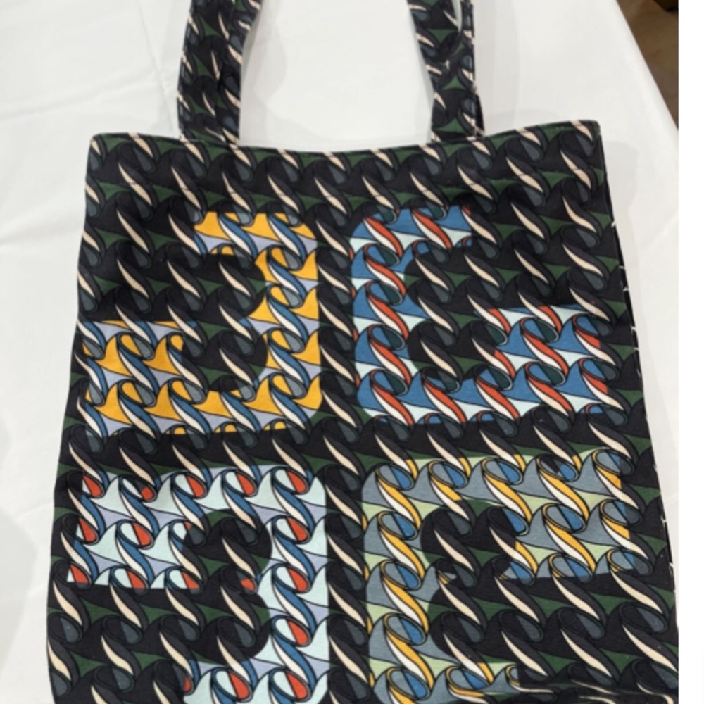 TORY BURCH SWAN PRINT CANVAS TOTE BAG CURLY RIBBON SWAN NWT